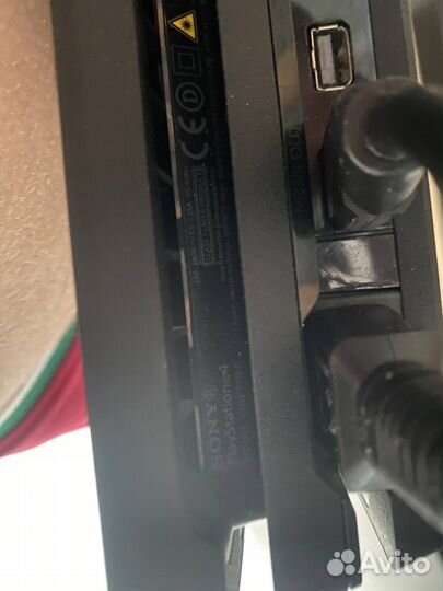 Sony PS4 pro 1tb 2rev