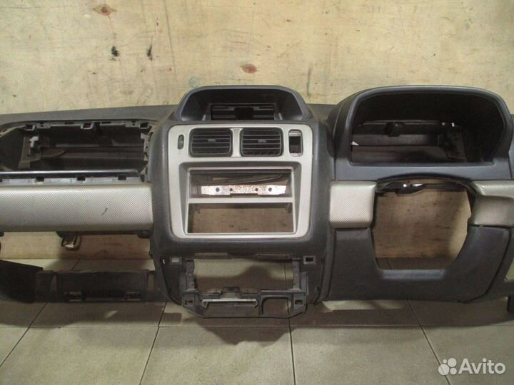 Торпедо Mitsubishi Pajero Pinin