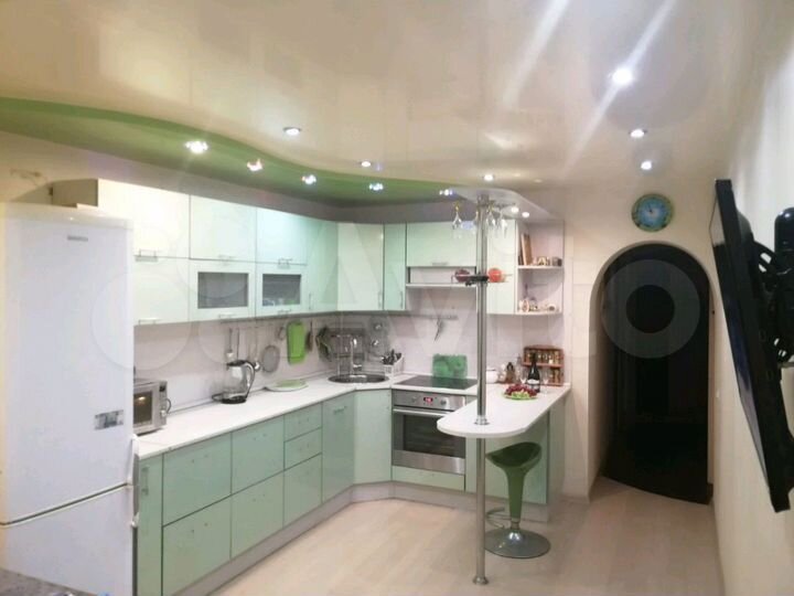 3-к. квартира, 80 м², 5/10 эт.