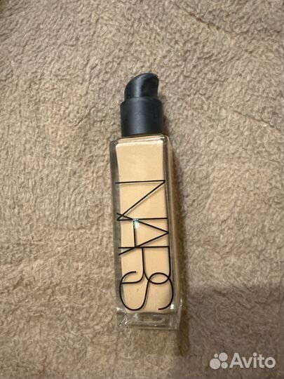 Тональный крем nars