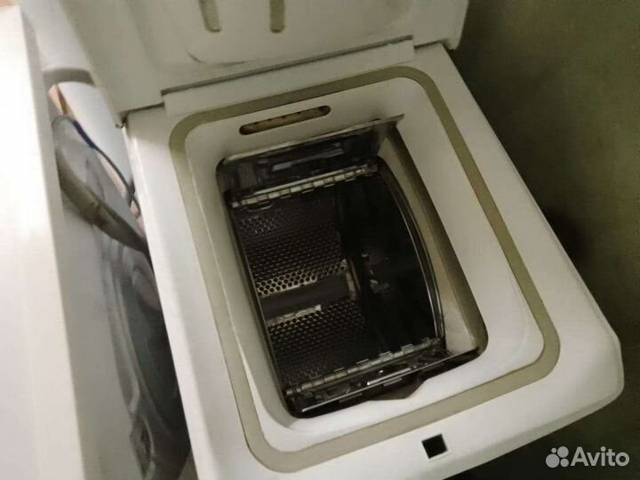 Стиральная машина с вертикальной загрузкой