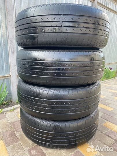 Nexen Roadian 571 235/65 R17 104T