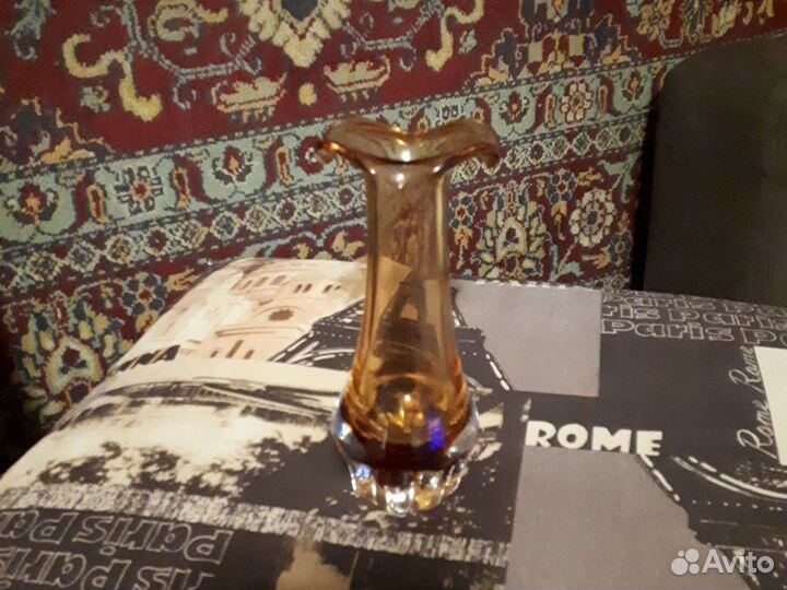 Винтажные вазочки цветное стекло