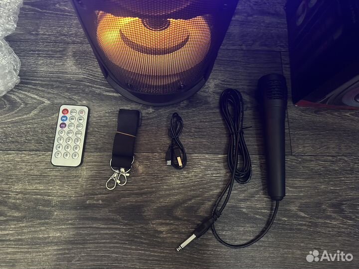 Беспроводная блютуз колонка большая