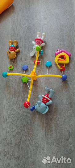 Мобиле на кроватку детскую