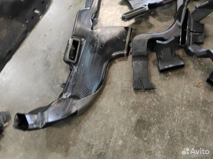 Воздухопровод Mitsubishi Pajero Sport 3 KS0W