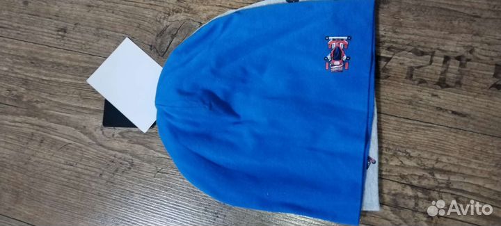 Шапки 2 шт. для мальчика, новые, цена за обе