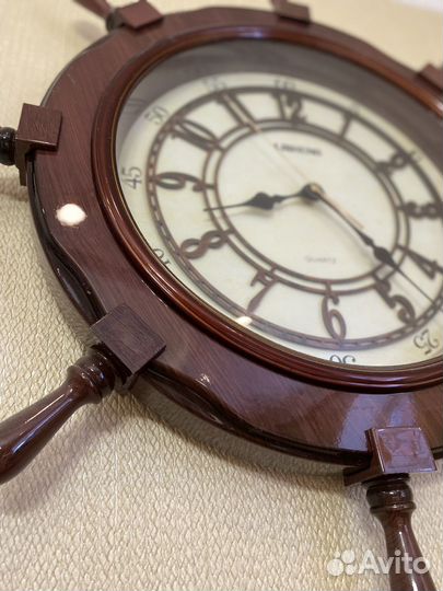 Часы настенные кварцевые 