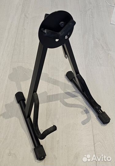 Стойка для электро- и бас-гитары