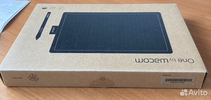 Графический планшет one by wacom medium