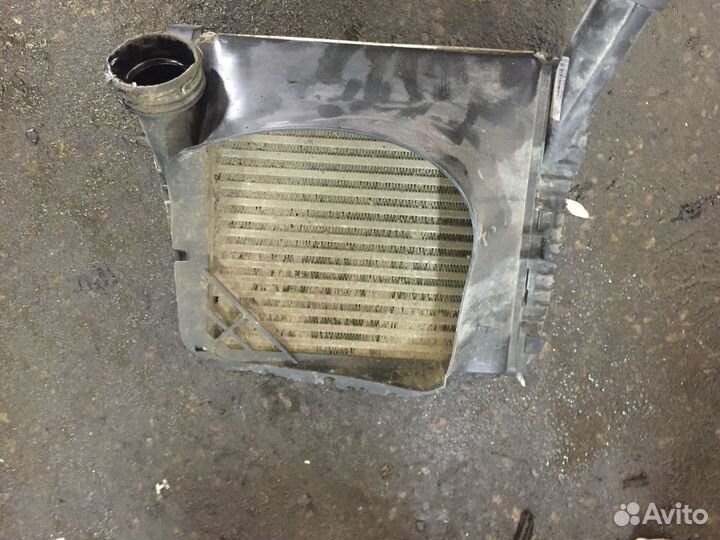 Интеркуллер правый Таурег нф 3.0 D