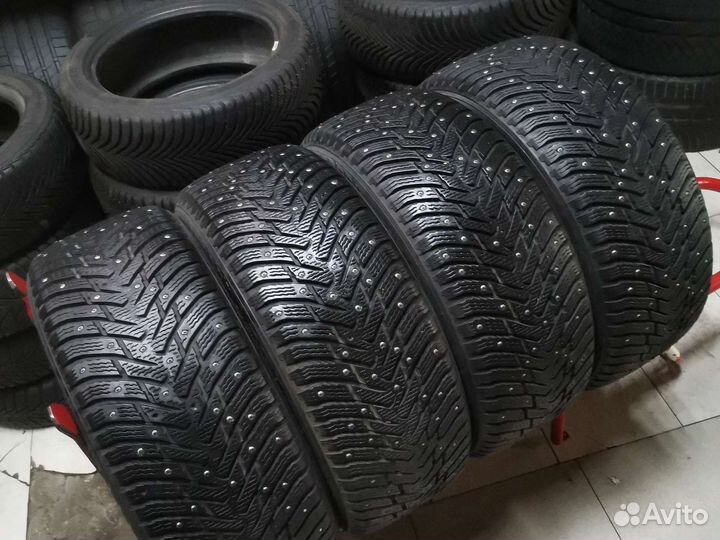 Nokian Tyres Hakkapeliitta 8 235/50 R18