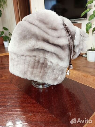 Шапка зимняя женская мутоновая
