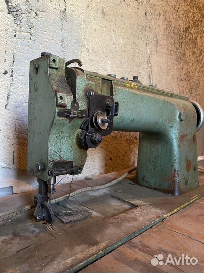 Швейная машина класса 34 пмз