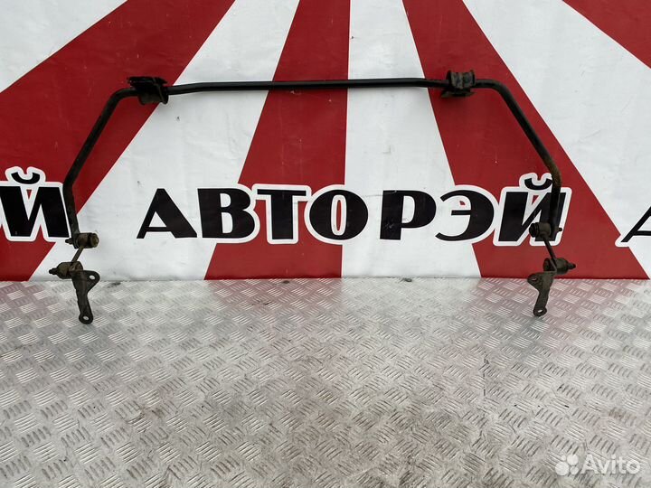 Задний стабилизатор Chrysler Voyager 4