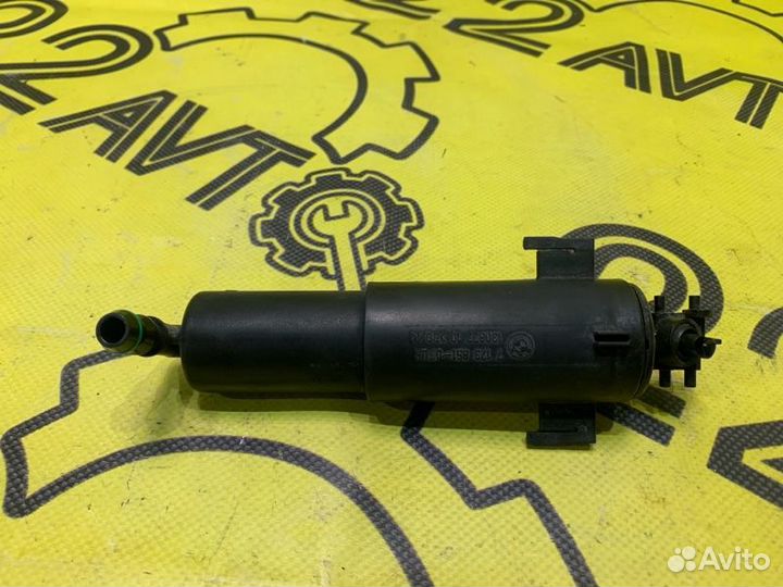 Форсунка омывателя фар передняя левая Bmw X5 E70