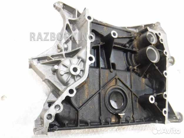 Крышка двигателя передняя