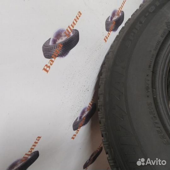 Bridgestone Blizzak Spike-01 225/70 R16