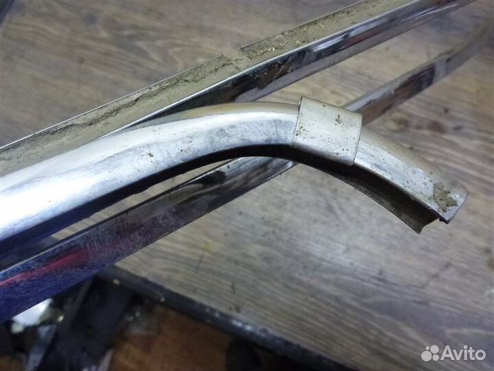 Молдинг лобового стекла передний Газ 24 седан 24Д