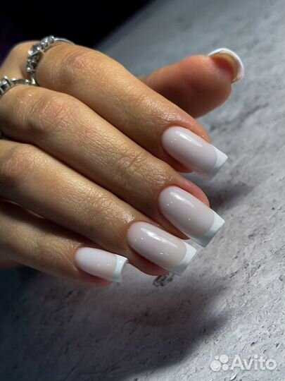 Модель маникюр