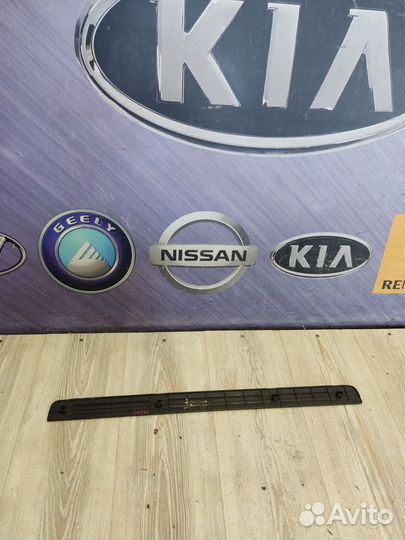 Накладка порога на порог Nissan primera P12 Лев