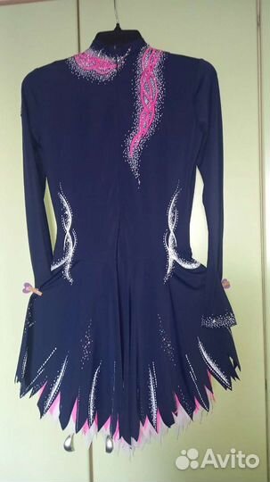 Платье для фигурного катания, на рост 140- 150 см