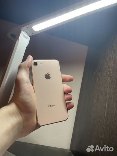 iPhone 8, 64 ГБ