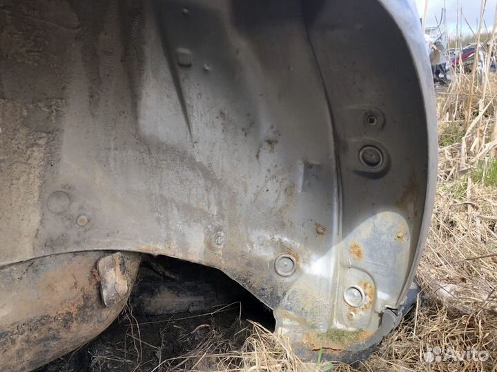 Крыло заднее правое Audi A4 b5 B5