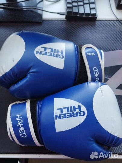 Боксерские перчатки 10oz