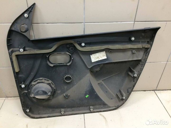 Обшивка передней левой двери 2010-2014