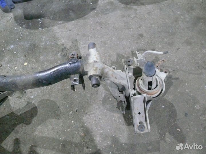 Моторная балка Chevrolet Niva 2005 1,7 л