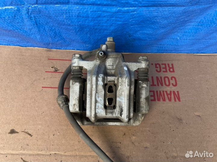 Суппорт задний левый Honda Cr-V RD7 K24A1 2002