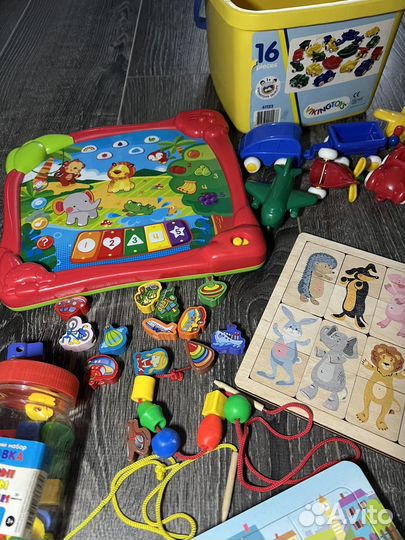 Развивающие игрушки пакетом