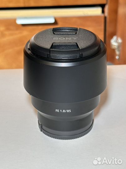 Sony FE 85mm f/1.8