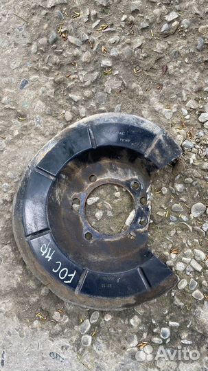 Пыльник заднего тормозного диска Ford Focus 2 3