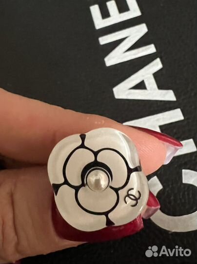 Новые серьги Chanel