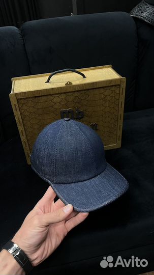 Кепки из питона