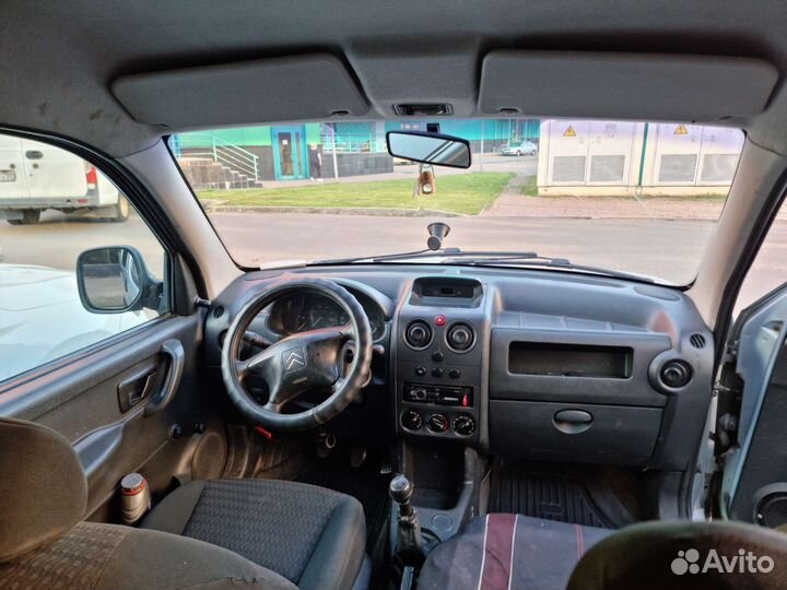 Citroen Berlingo 1.4 МТ, 2004, битый, 20 000 км