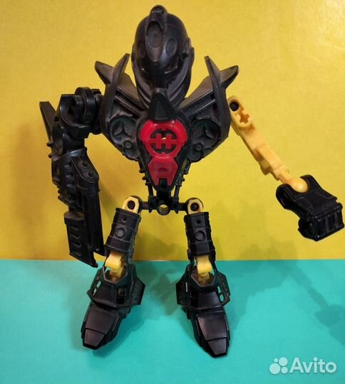 Игрушки:Роботы,машинки,солдатики