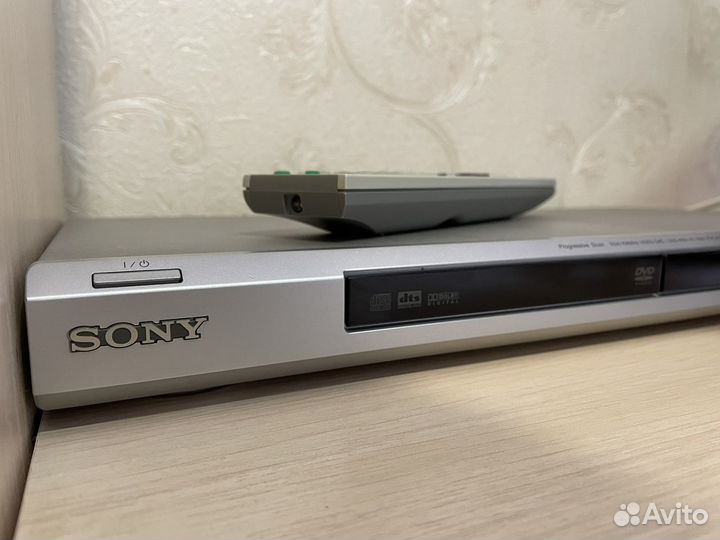 DVD плеер Sony
