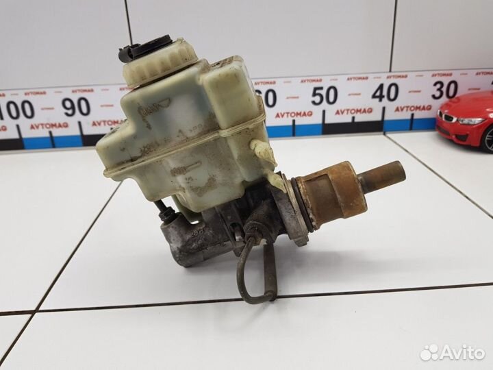 Главный тормозной цилиндр (BMW 5)