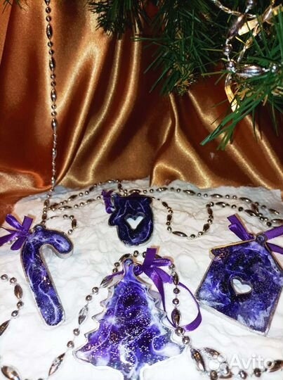 Елочные игрушки из эпоксидной смолы