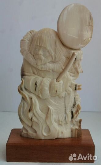 Фигурки бивень мамонта