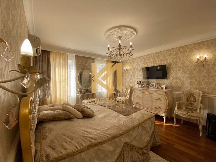 4-к. квартира, 130 м², 6/17 эт.