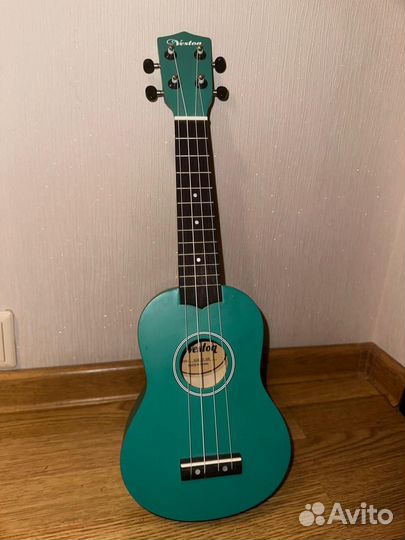 Гитара укулеле