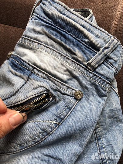 Джинсовые шорты