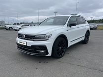 Volkswagen Tiguan 2.0 AMT, 2020, 50 000 км, с пробегом, цена 3 150 000 руб.