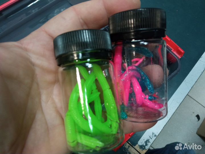 Подарочный набор форелевых приманок DWorm 8 банок