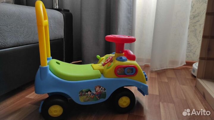 Машинка каталка толокар