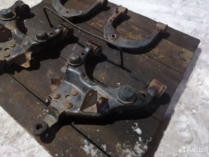 Рычаг передней подвески Toyota LC Prado 90 Surf